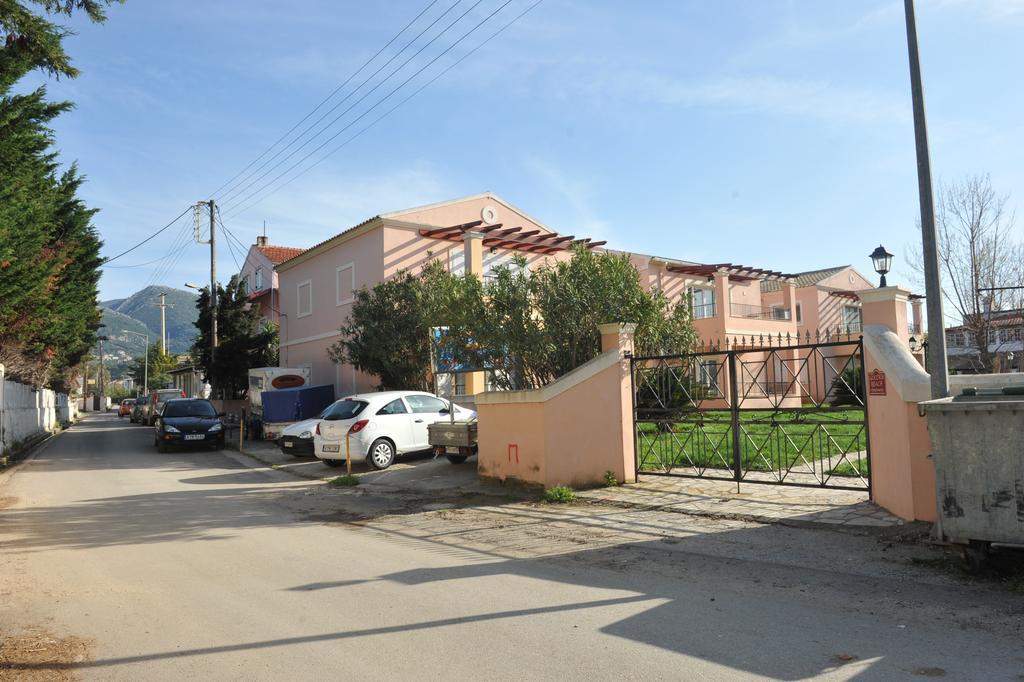 Dream Vacation Apartment Acharavi  Exterior foto